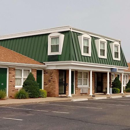 Travelodge By Wyndham New Philadelphia Eksteriør bilde